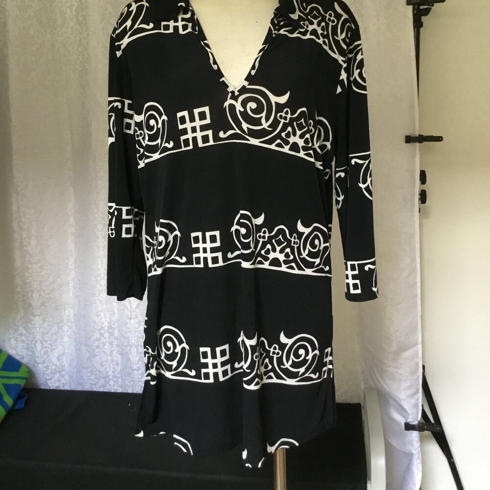 ZENOBIA Printed Blouse Tunic 3/4 Sleeve Collared V-Neck Spandex Blk 1XL